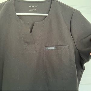 Jaanuu 1 pocket tuck in scrub top